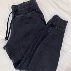 Lululemon joggers
